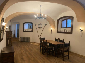 SUPERB - Medieval apartment